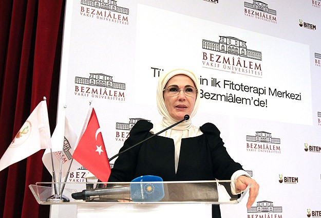 Bezmialem Fitoterapi Merkezi açıldı