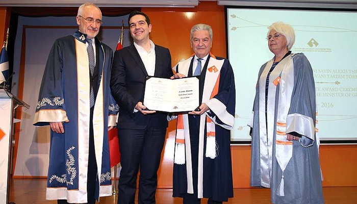 İzmir Ekonomi Üniversitesinden Çipras'a fahri doktora