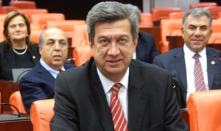 İstanbul'da boğaz manzarasını kapatan yüksek duvarlı yalılar TBMM gündeminde