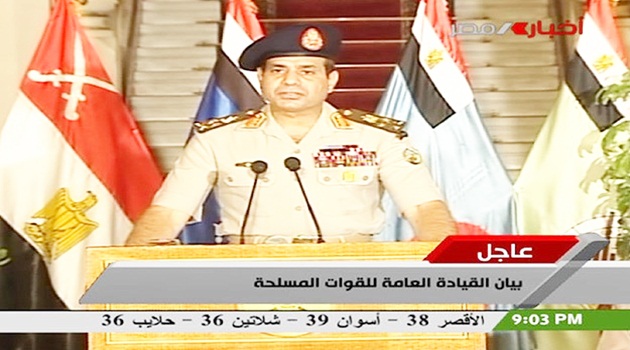 Sisi'nin "darbe" toplantısının görüntüleri yayınlandı