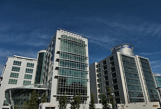 Bank Asya'nın batmaması için yönetimi değiştirdik