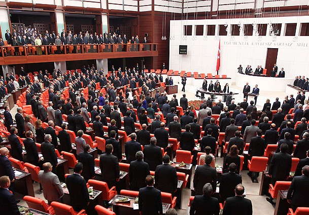 Meclis, denetime hızlı başladı