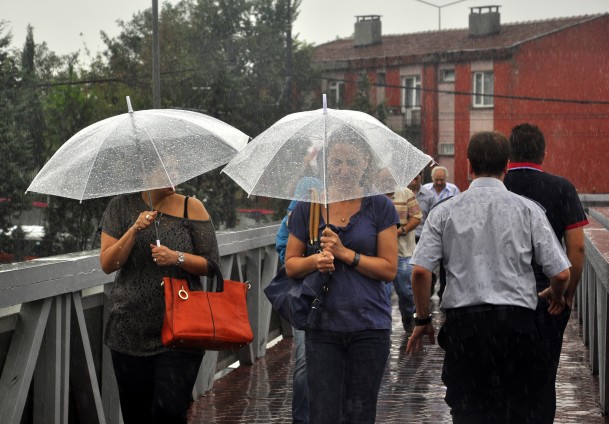 İstanbul'a yağmur geliyor