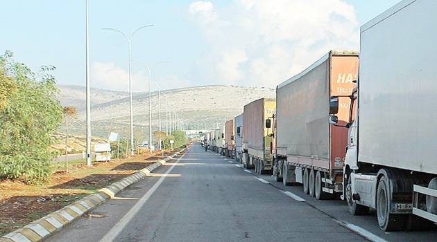 Mısır'daki Türk tırları sorunu çözülüyor