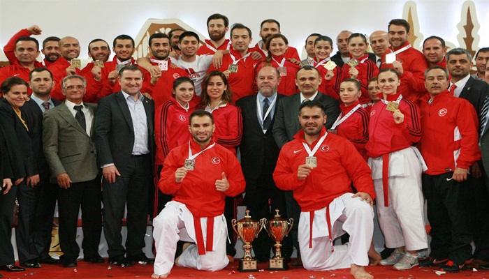 Avrupa Büyükler Karate Şampiyonası çifte zaferle sona erdi
