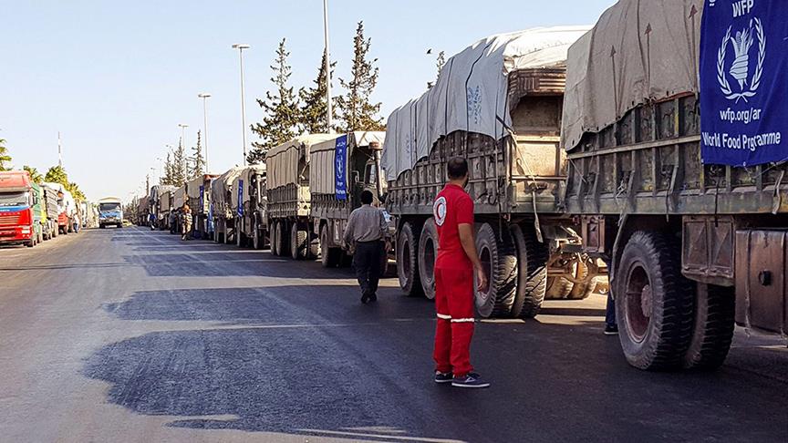 Rus ve rejim uçakları insani yardım kafilesini bombaladı