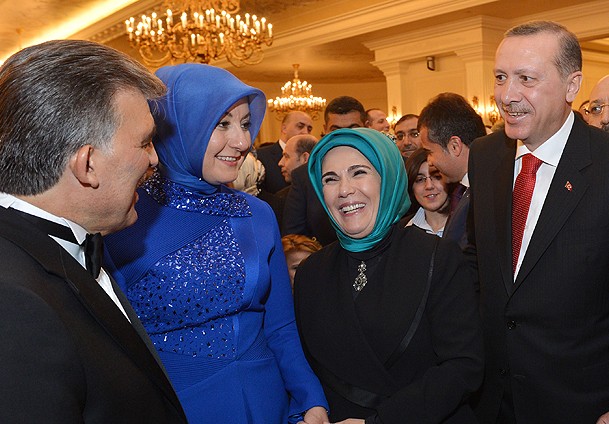Bizi buraya sokmayanlara sorun