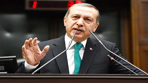 Düşman gelse böyle namertçe davranmazdı