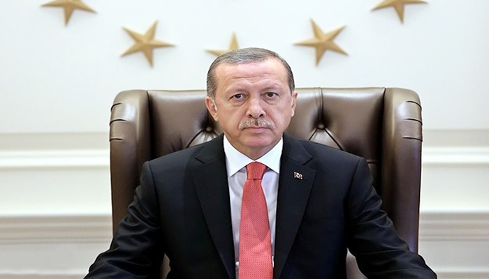 Milletimizin kararlılığıyla her türlü vesayet zincirini kırdık