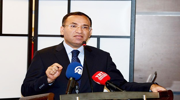 Hakim ve savcı kimsenin kılıcı olmamalı