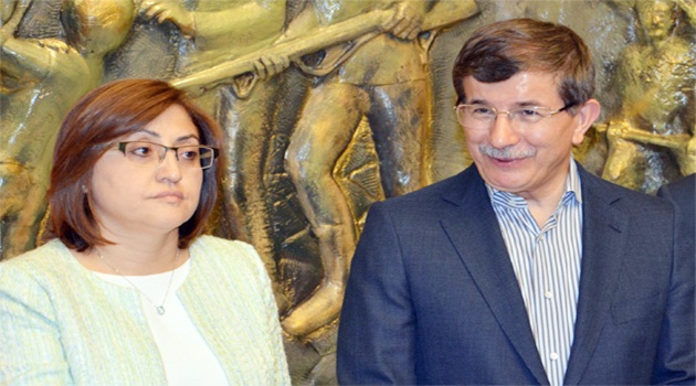 Davutoğlu: Mısır'da tutuklu 4 Türk gazeteciden 2'si serbest bırakıldı