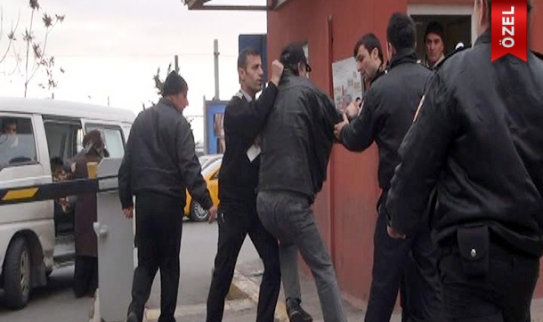 Doktorla tartıştı, hastaneyi birbirine kattı