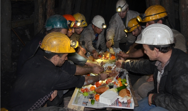Maden ocağında 2014'ün ilk kömürünü kazdılar