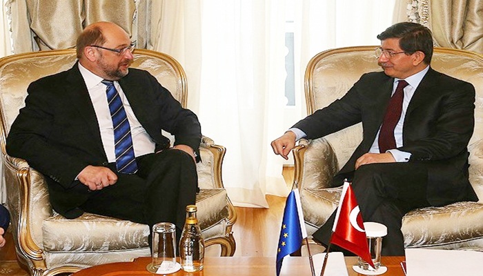 AP Başkanı Schulz Başbakan Davutoğlu'nu aradı