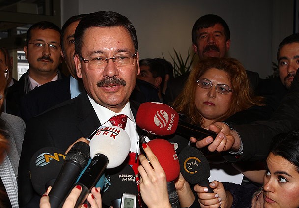 Şu anda aday adayıyım