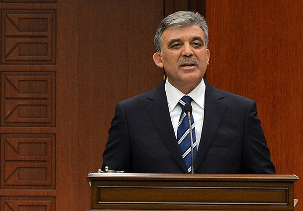 Gül, şiddetle kınadı