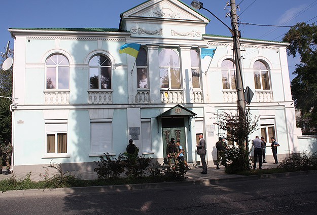 Kırım Tatar Milli Meclisi'ne baskın