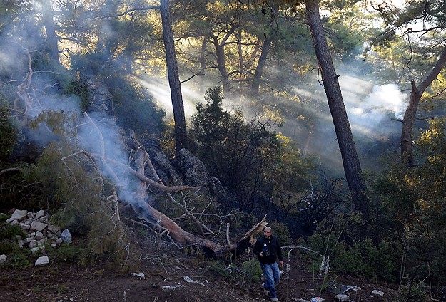 Marmaris'teki orman yangını kontrol altına alındı