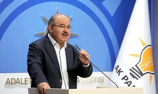 AK Partili Çelik: Mustafa Kemal size asker olarak patates soydurmazdı