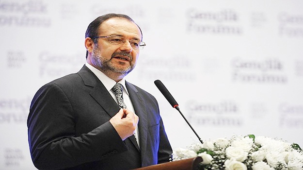 Gençlik için yeni bir dil üzerinde çalışmalıyız