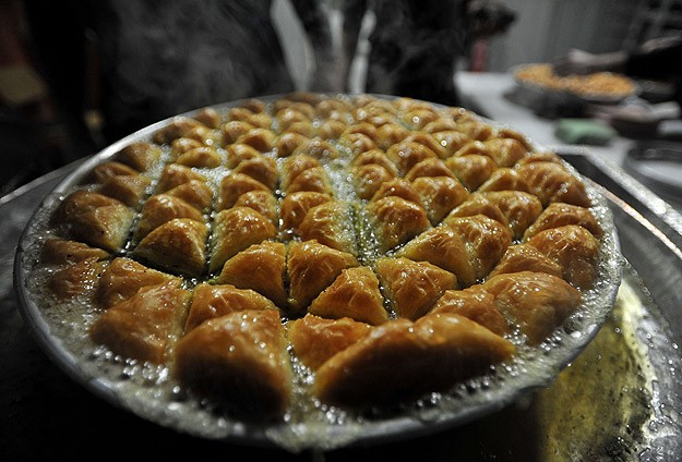 Baklavanın standardı Gaziantep'te belirlenecek