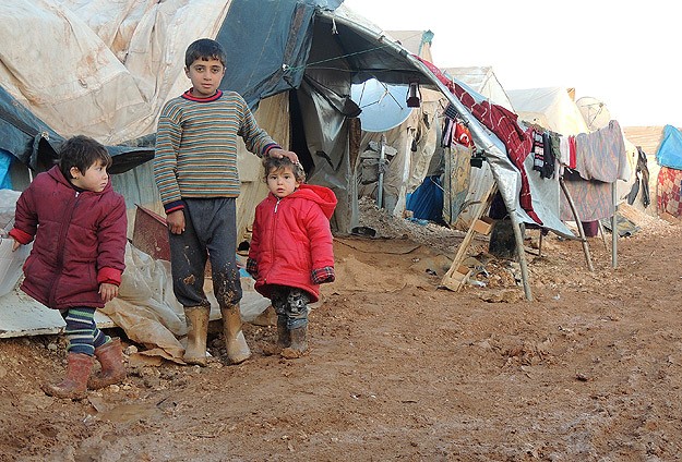 Suriyeliler zor hayat şartlarıyla mücadele ediyor