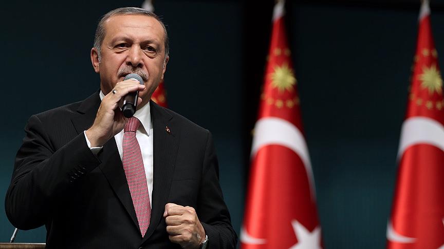 İmanlı yüreğinizle onları püskürttünüz