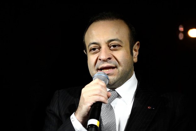 Rum Büyükelçiye diplomasi dersi