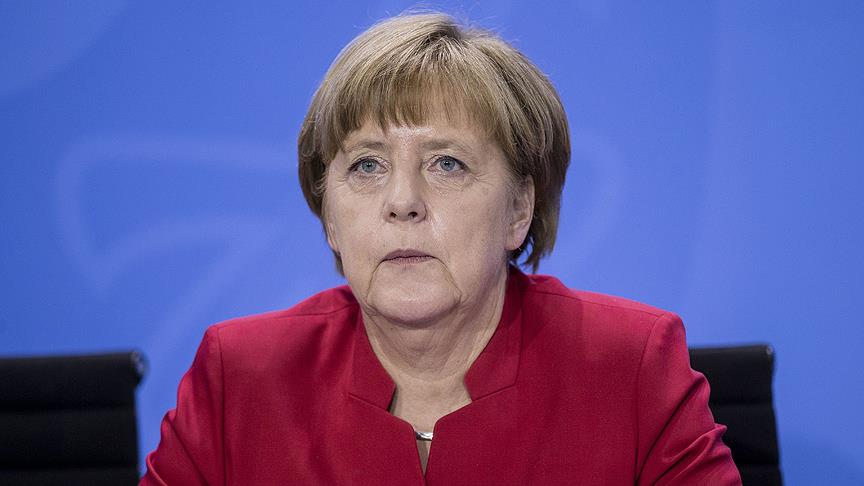 Almanya Başbakanı Merkel: Türkiye büyük bir yük taşıyor