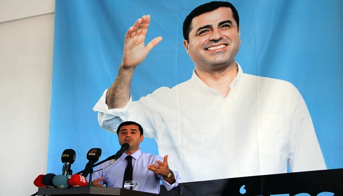 Demirtaş İstanbul mitingine hazırlanıyor