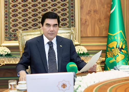 Türkmen lider Berdimuhamedov, İran'a gitti