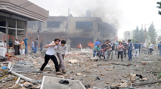 Hatay'ın Reyhanlı ilçesinde iki ayrı patlama çok sayıda yaralı var