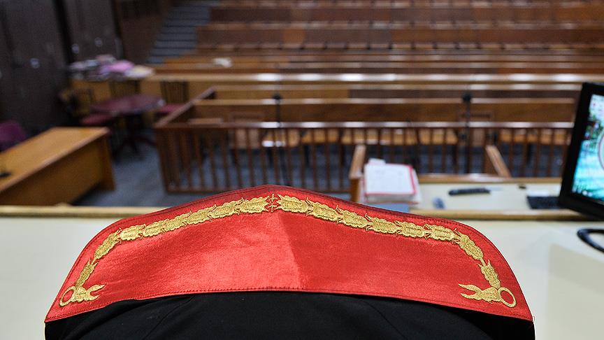 7 Askeri Yüksek İdare Mahkemesi üyesinin yetkileri kaldırıldı