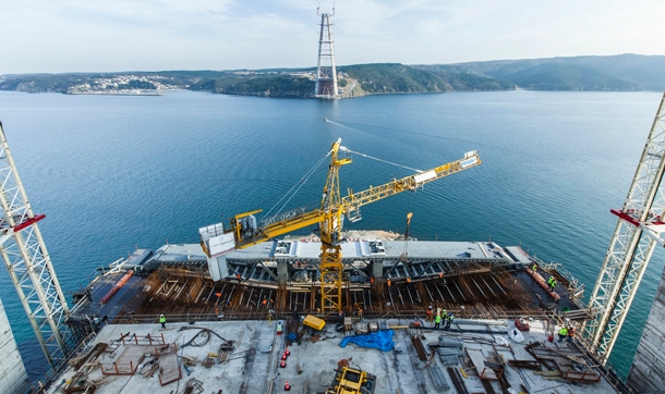 Üçüncü köprüde çalışmalar sürüyor
