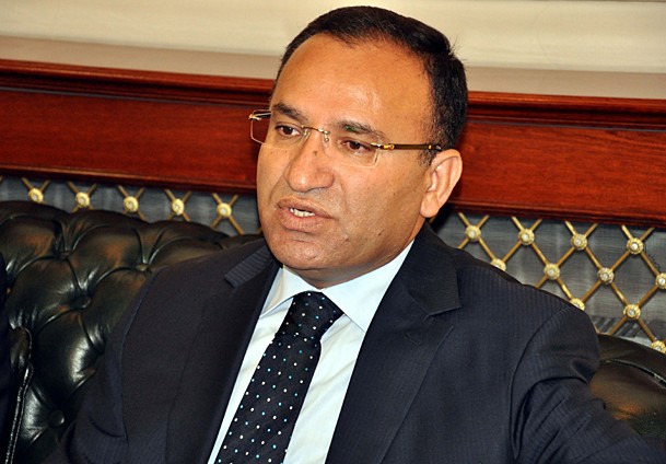 ''18 yaş'' Meclis'e geliyor