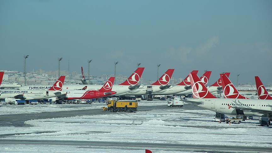 Bazı havayolu şirketleri İstanbul'daki seferlerini iptal etti