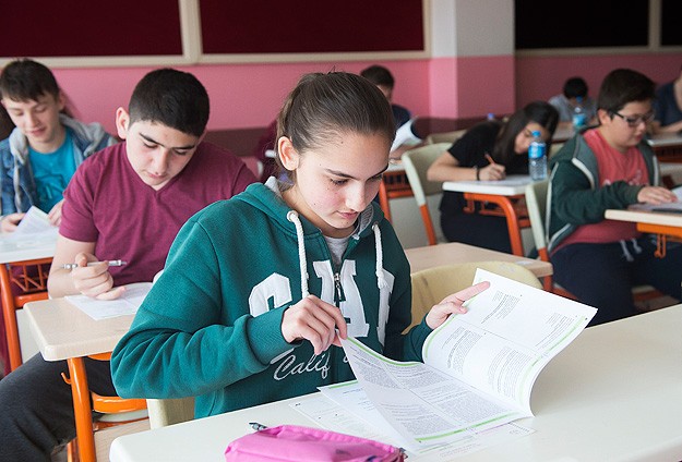 Ortak sınavların ilk oturumu başladı