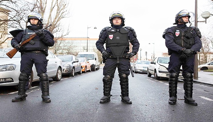 Fransa'da polis sayısı yetersiz