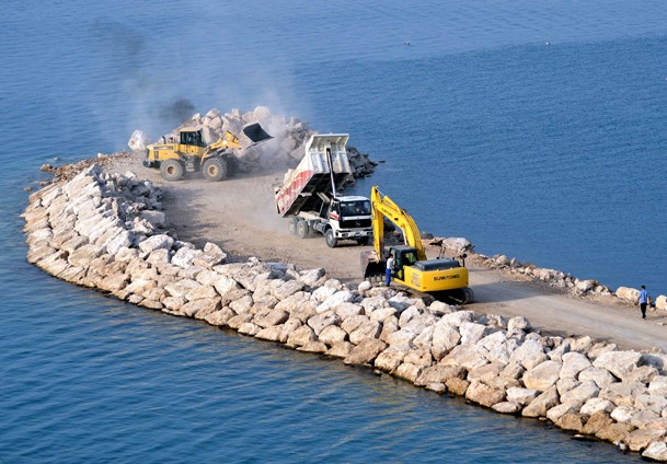 Van Gölü'ne marina yapılıyor