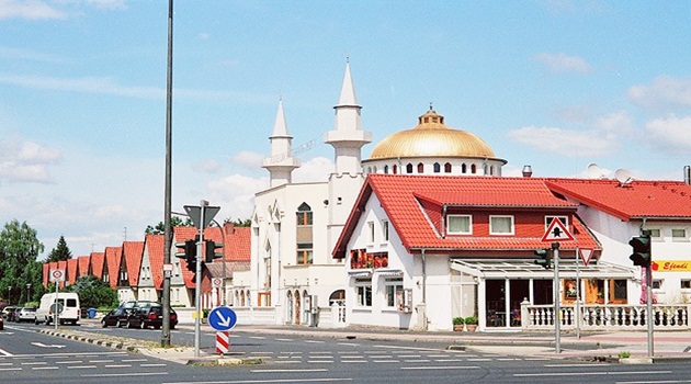 İslamiyet, Aşağı Saksonya'da resmi din oluyor