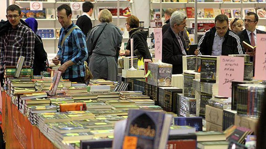 Dünyaca ünlü edebiyatçılar İstanbul'da buluşacak