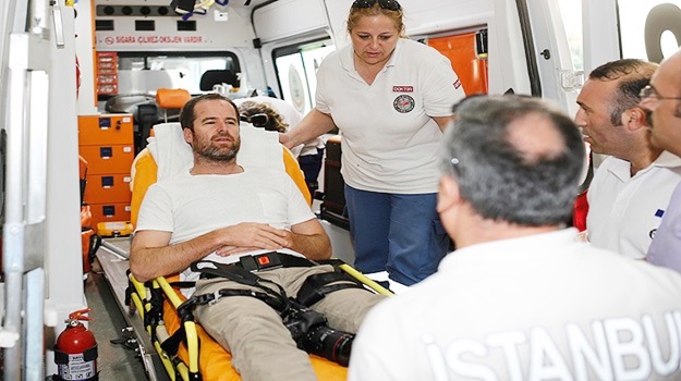 Yaralı Amerikalı gazeteciler İstanbul'da