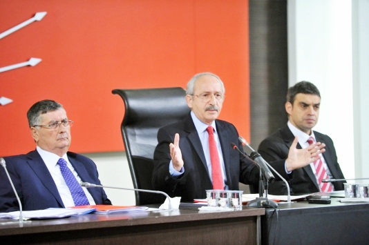 CHP Parti Meclisi olağanüstü toplandı
