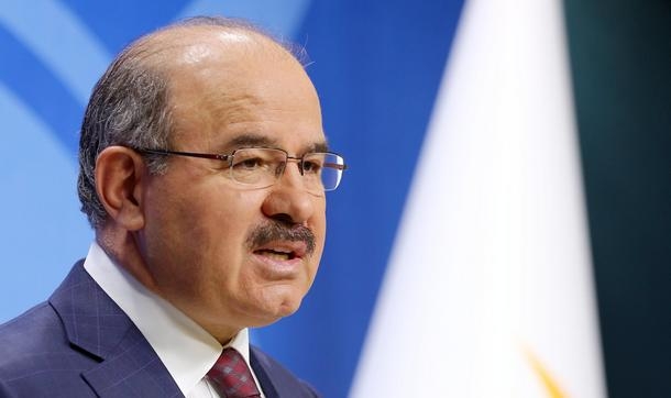 Hüseyin Çelik: Teoman Koman yaptıklarının hesabını vermeden gitti