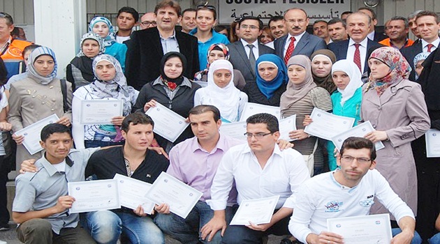 Suriyeli sığınmacı gençlere sınavsız üniversite