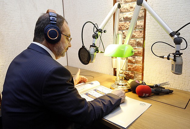 Diyanet'ten 24 saat Kur'an yayını yapan radyo