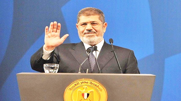 Mursi'nin duruşması ertelendi