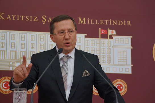 MHP'li Türkkan: Dershanelerin kapatılması terör örgütlerinin ekmeğine yağ sürecek