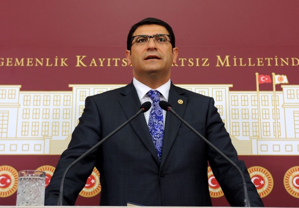 Komisyon Çiller ve Büyükanıt'ı dinleyecek