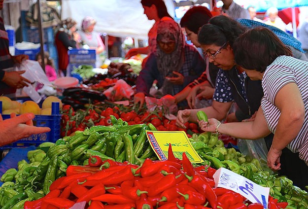 Ramazan'da sebze meyve fiyatları el yakacak